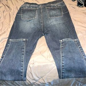 2 pairs of Torrid jeans. Like new. Worn 1x. Size 16s